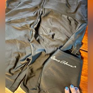 Dena Adams conceal carry SHORTS, 2xl, waist 34-36”, hips 44-46”, black